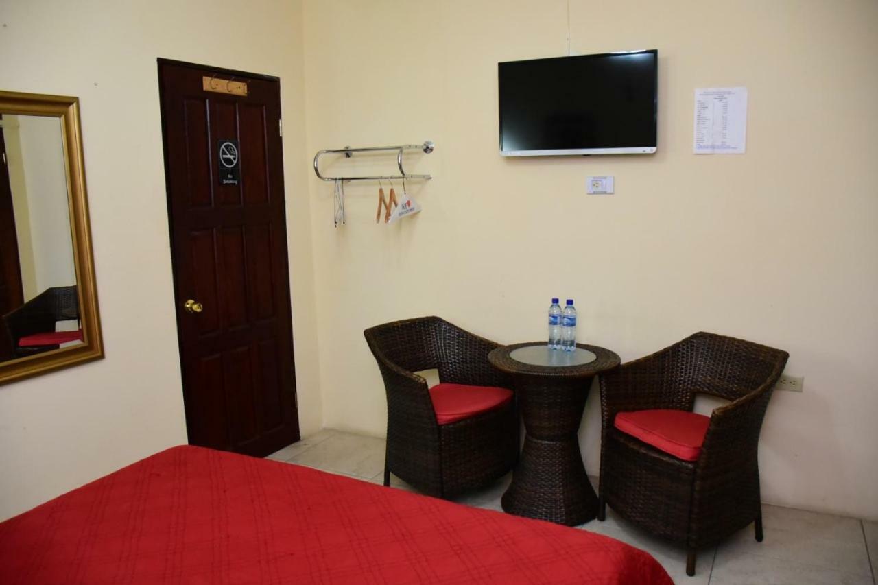 Bella Sombra Guest House Downtown Belize City Esterno foto
